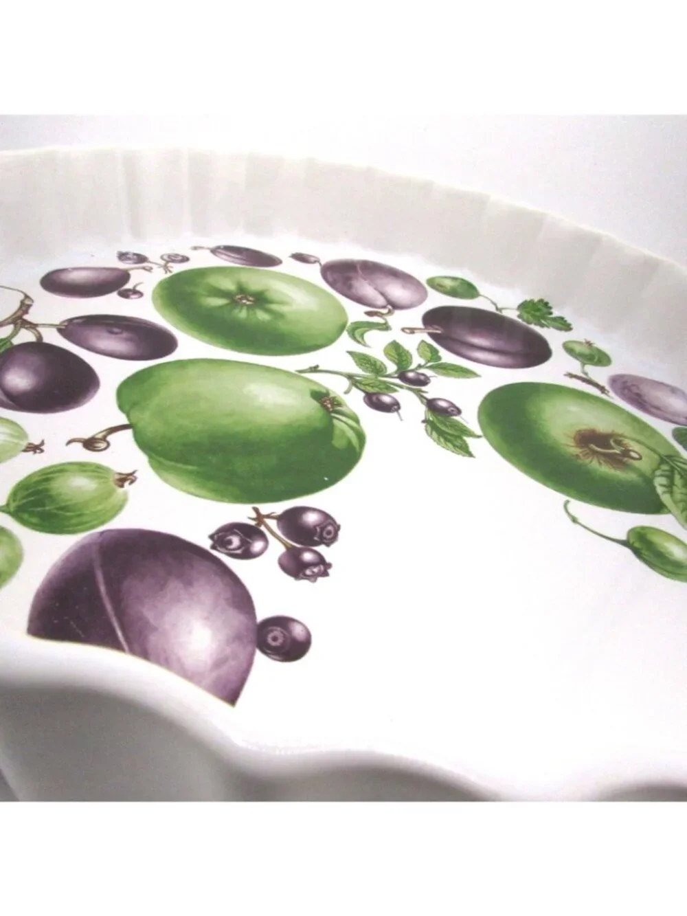 Harvest Festival Hand painted apples plums 10” Quiche Pie Flan Baking Dish Pan